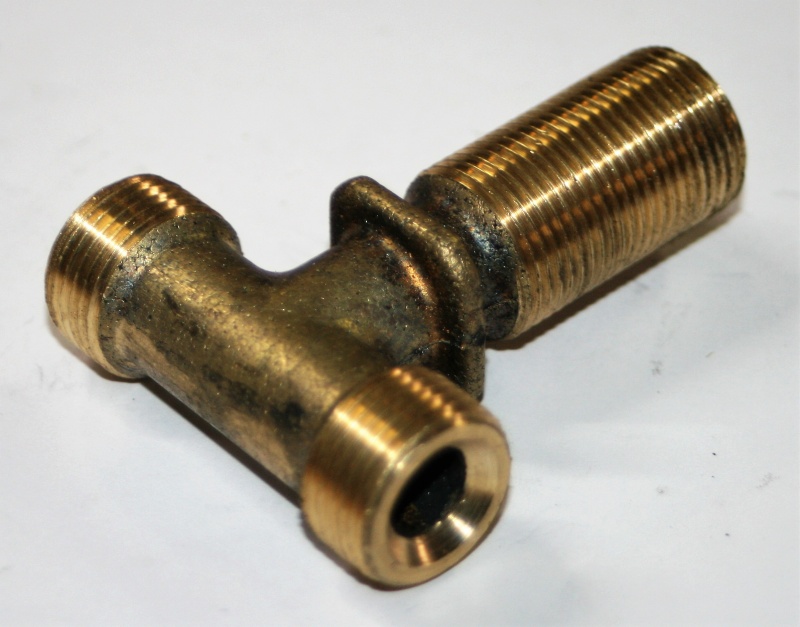 Тройник М20 х М20 х М20