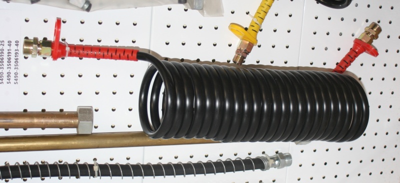 Шланг воздушный Евро ПВХ (красный+желтый) штуцер М22 -7.5м.